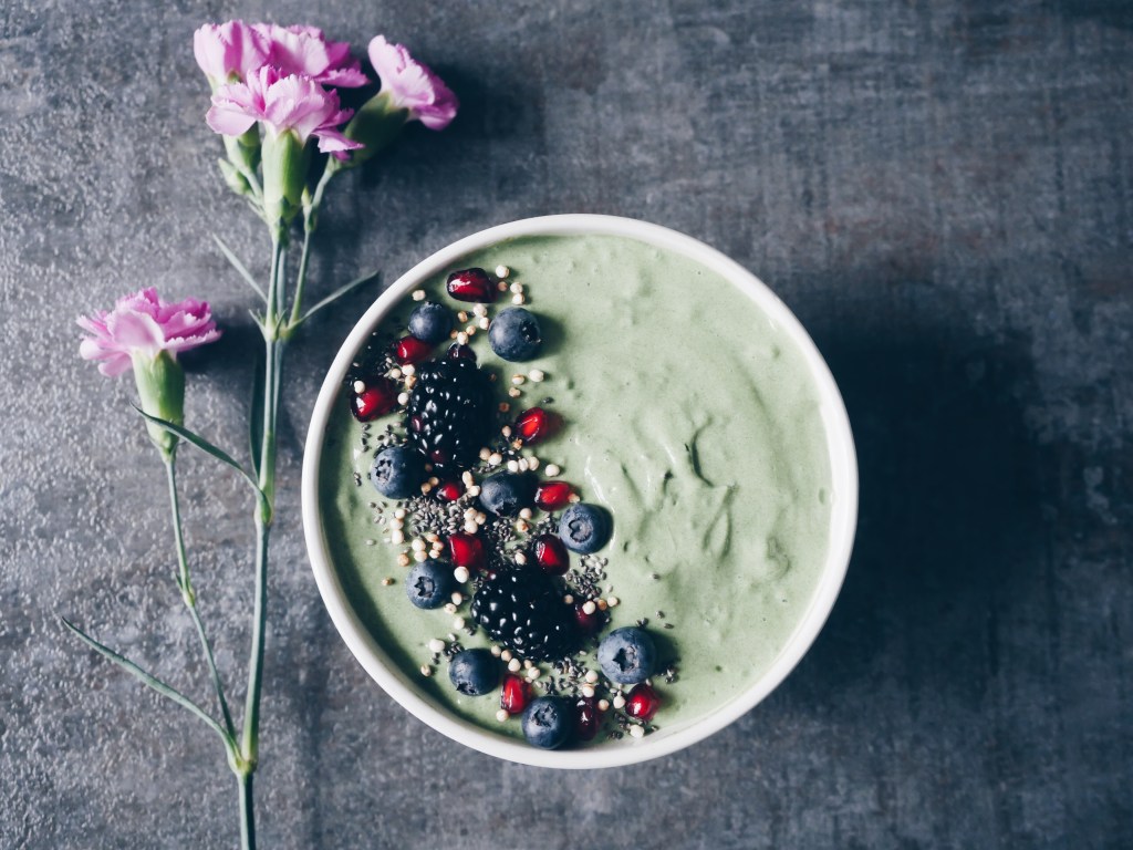 Green Smoothie with Homemade Pistachio&nbsp;Milk