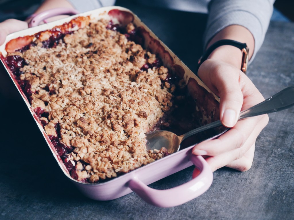 Rhubarb and Apple Crumble with Mulled&nbsp;Wine
