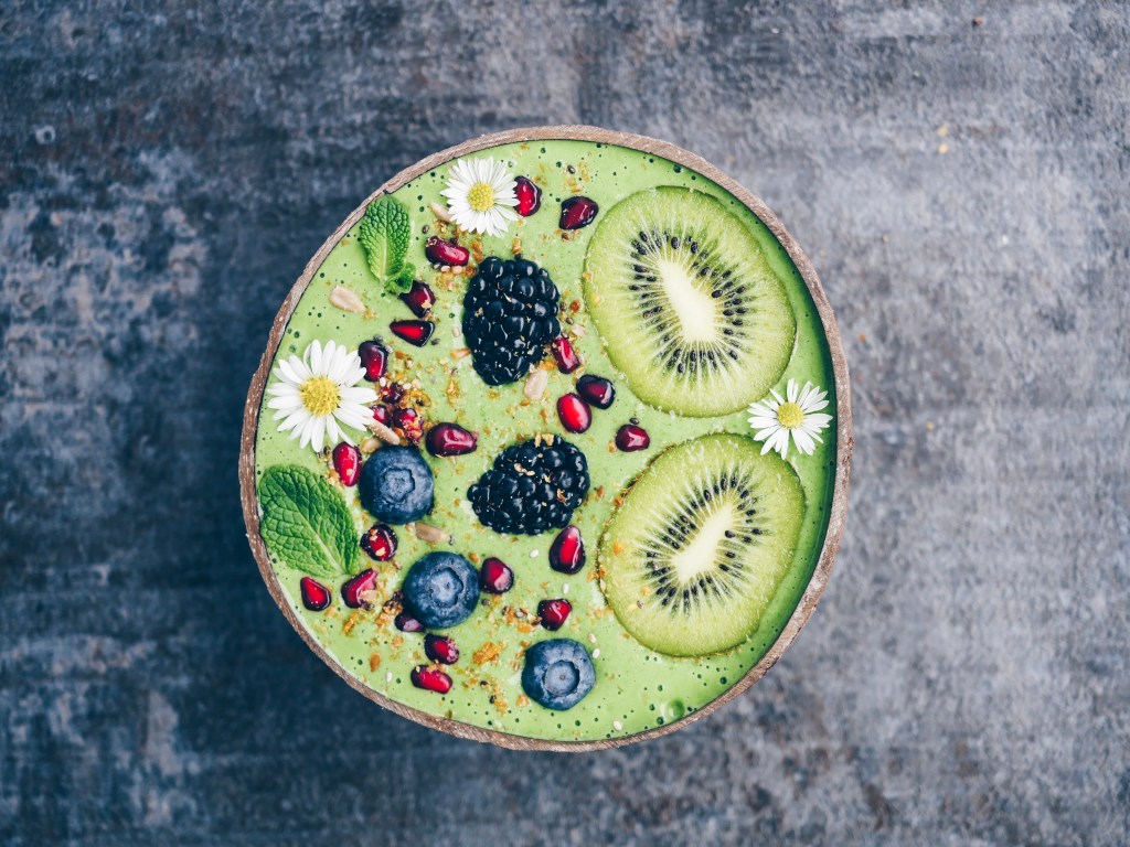 Kale Smoothie Bowl