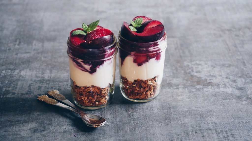 Breakfast Jars with Metis&nbsp;Fruits